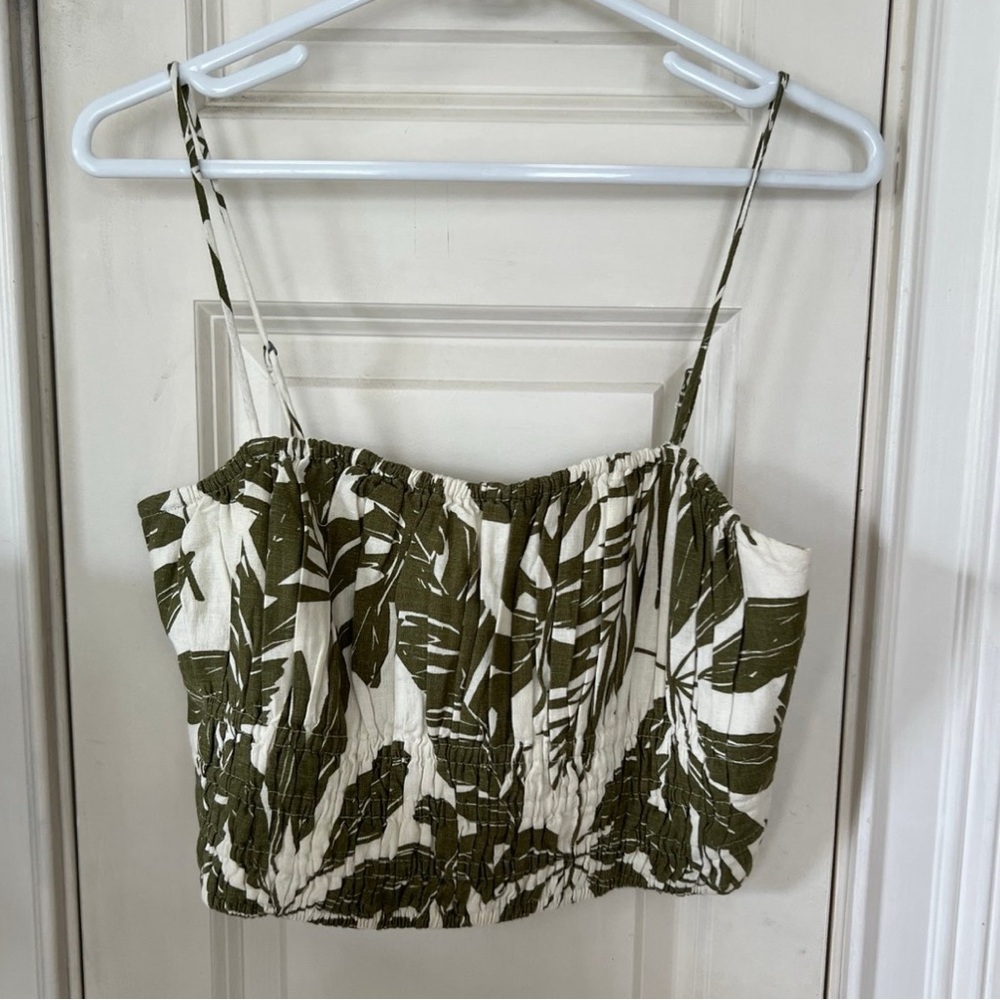 Abercrombie‎ crop top